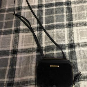 Mini purse great for holding minimal things